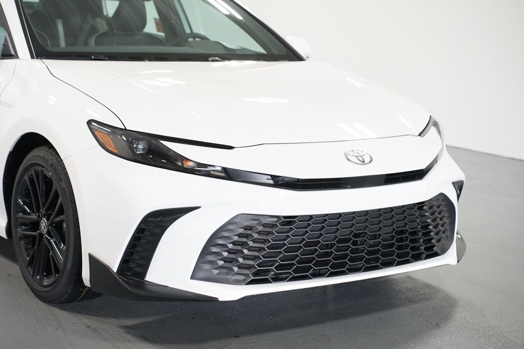 Thumbnail: 2025 Toyota Camry - 4