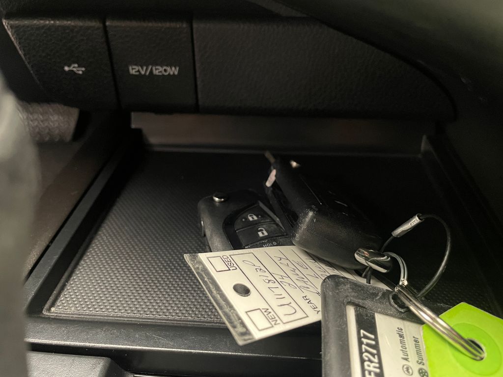 Thumbnail: 2024 Toyota Camry - 28