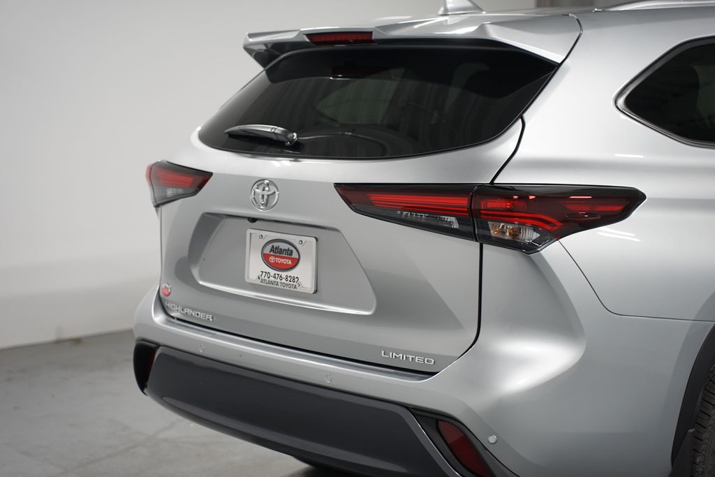 2025 Toyota Highlander Limited 9