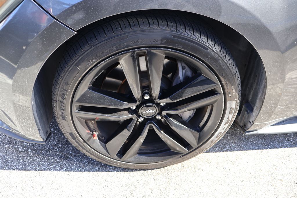 Thumbnail: 2015 Ford Mustang - 4