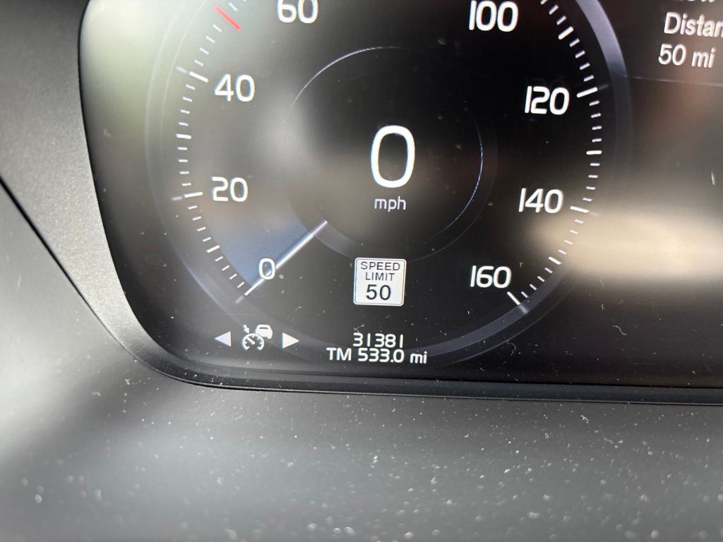 Used 2019 Gray Volvo T6 Inscription image 16