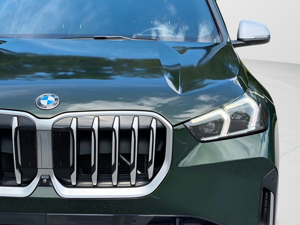 Certified Used 2023 Green BMW xDrive28i image 25