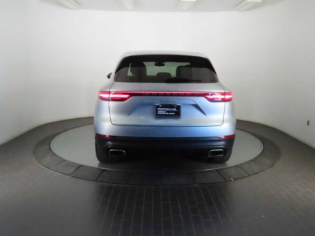 Thumbnail: 2023 Porsche Cayenne - 6