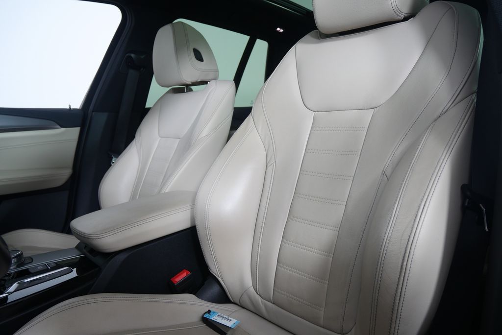 2018 BMW X3 M40i 11
