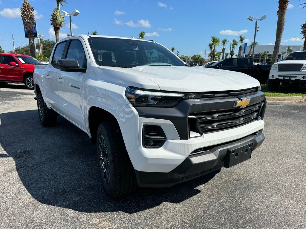 2024 Chevrolet Colorado LT 10