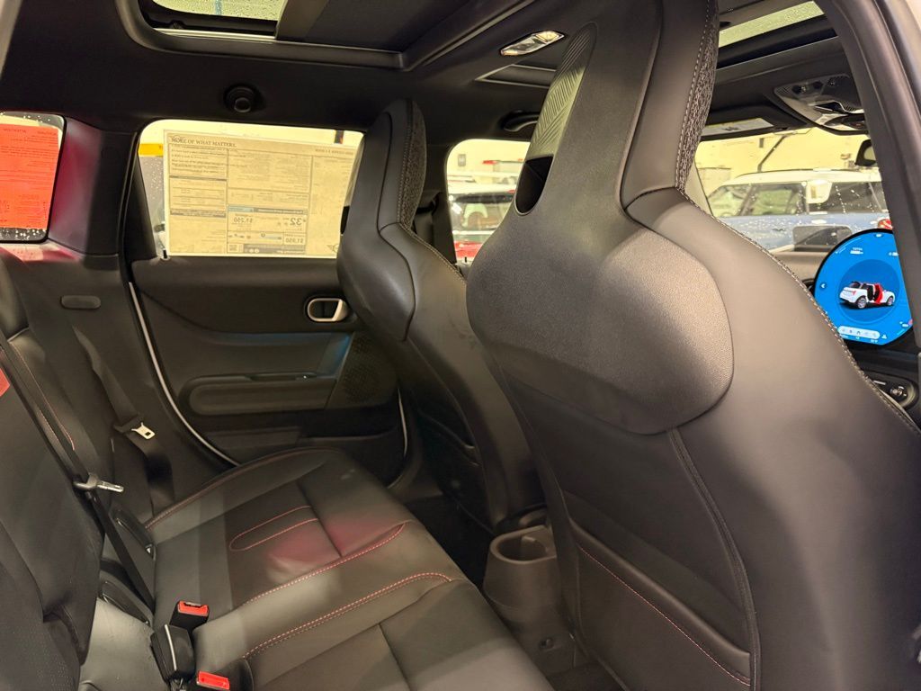 Thumbnail: 2026 MINI Cooper - 25