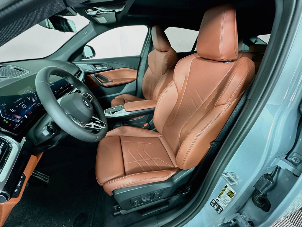 Thumbnail: 2027 BMW X2 - 16