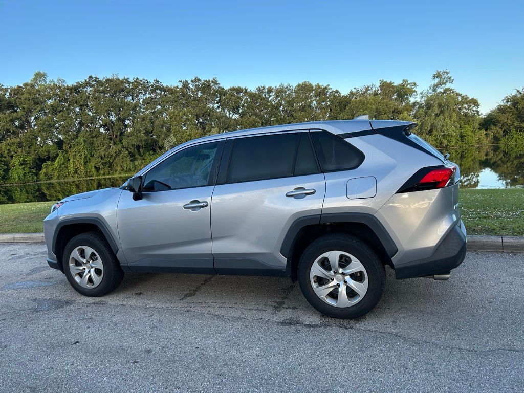 Thumbnail: 2022 Toyota RAV4 - 3