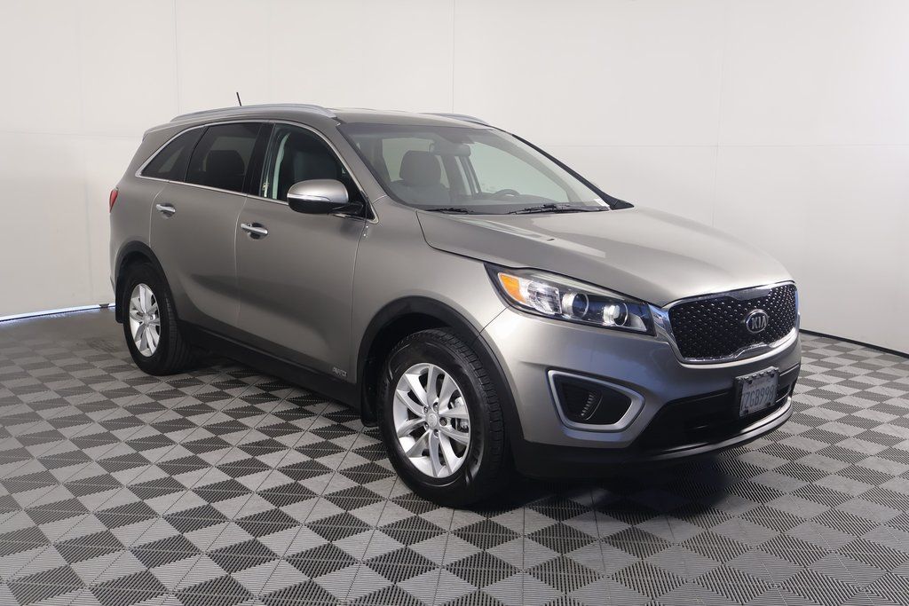 2017 Kia Sorento LX 3