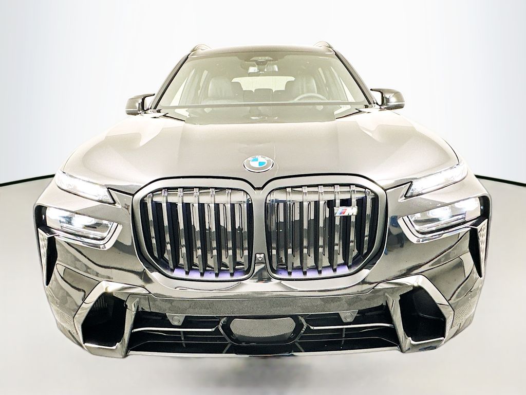 Thumbnail: 2027 BMW X7 - 2