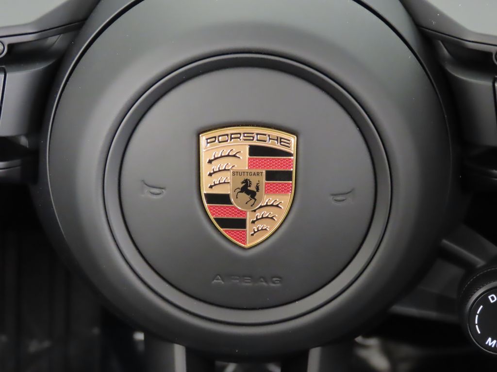 Thumbnail: 2025 Porsche Macan - 21