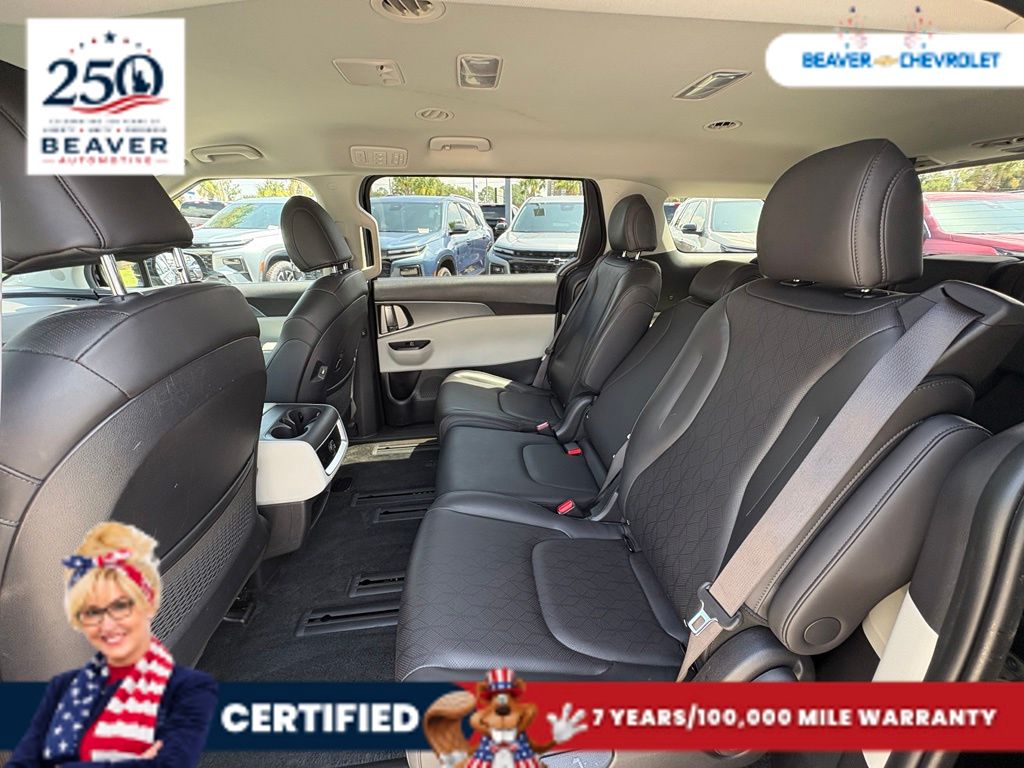 Used 2024 Kia Carnival Van