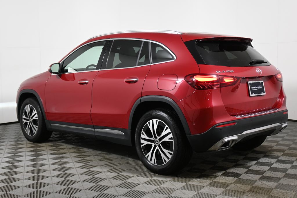 Thumbnail: 2025 Mercedes-Benz GLA - 5