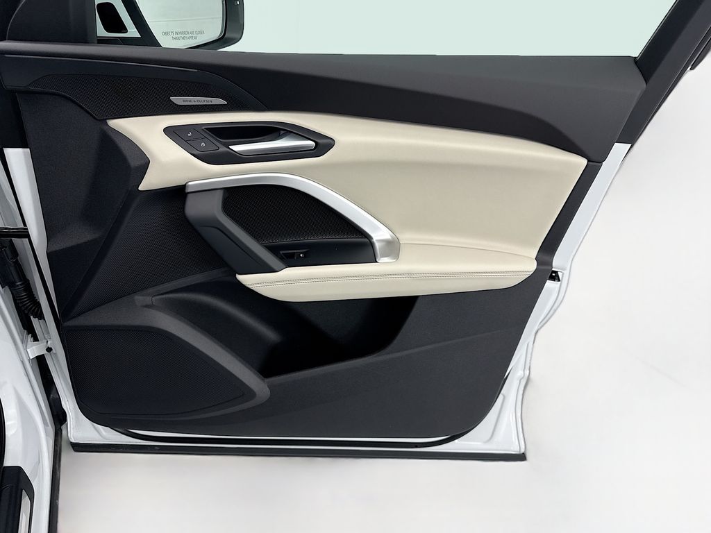 Thumbnail: 2026 Audi Q5 - 24
