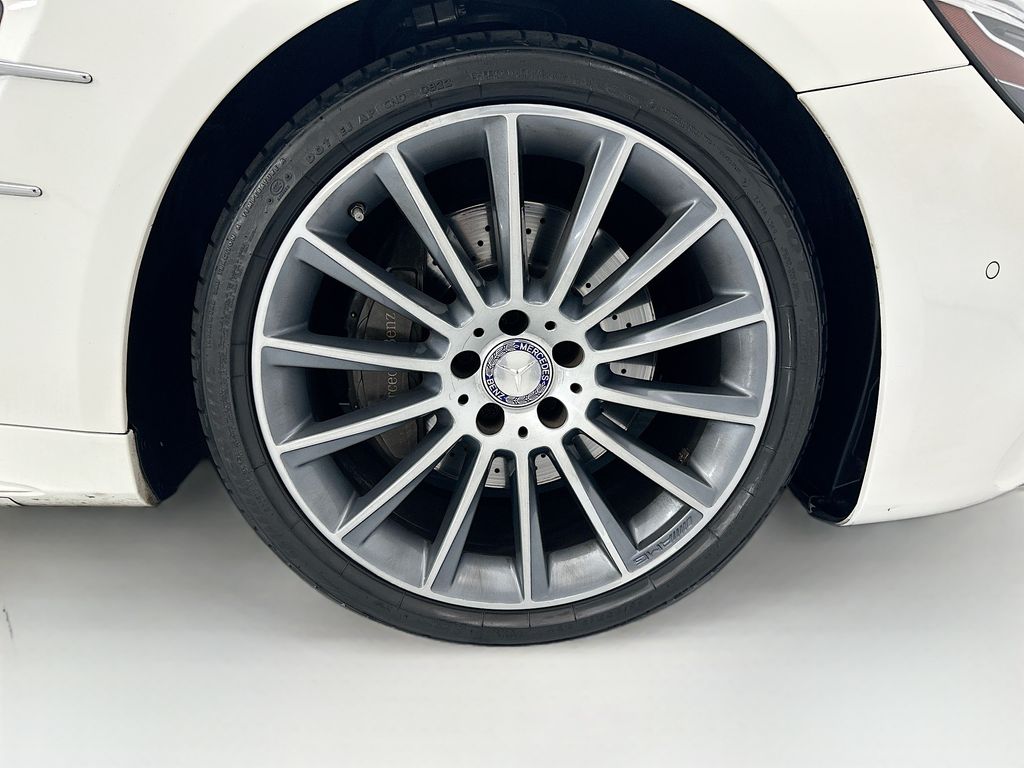 Thumbnail: 2017 Mercedes-Benz SL-Class - 26