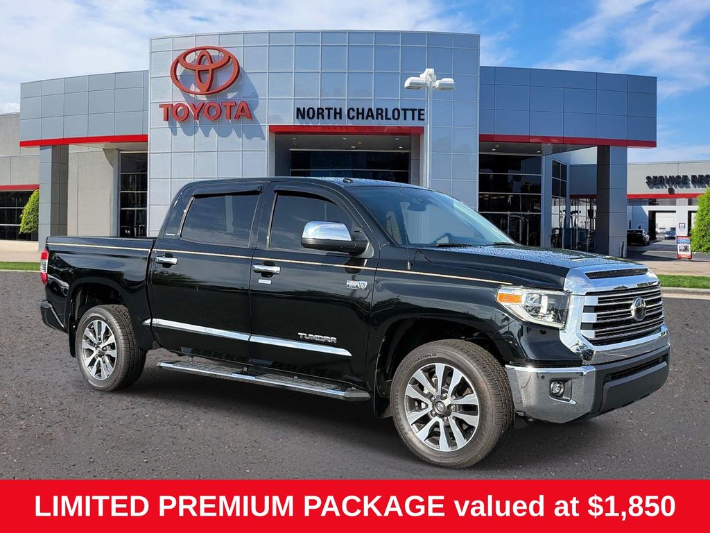 Midnight Black Metallic 2018 Toyota Tundra Pickup Truck Four-Wheel Drive 6-Speed Automatic Overdrive