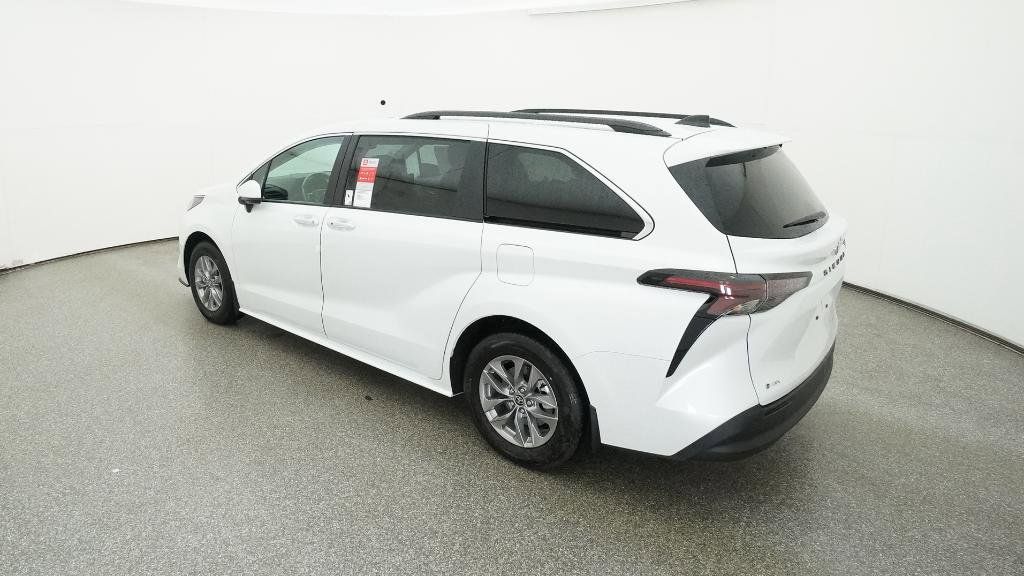 Thumbnail: 2025 Toyota Sienna - 10