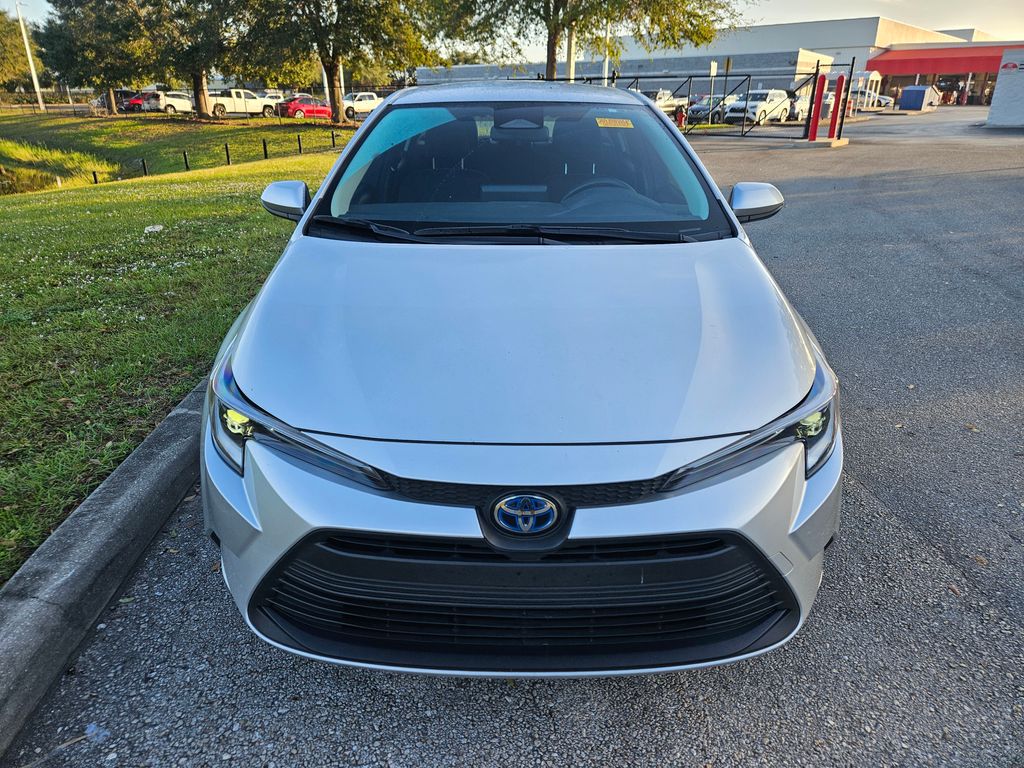 2023 Toyota Corolla XLE 8