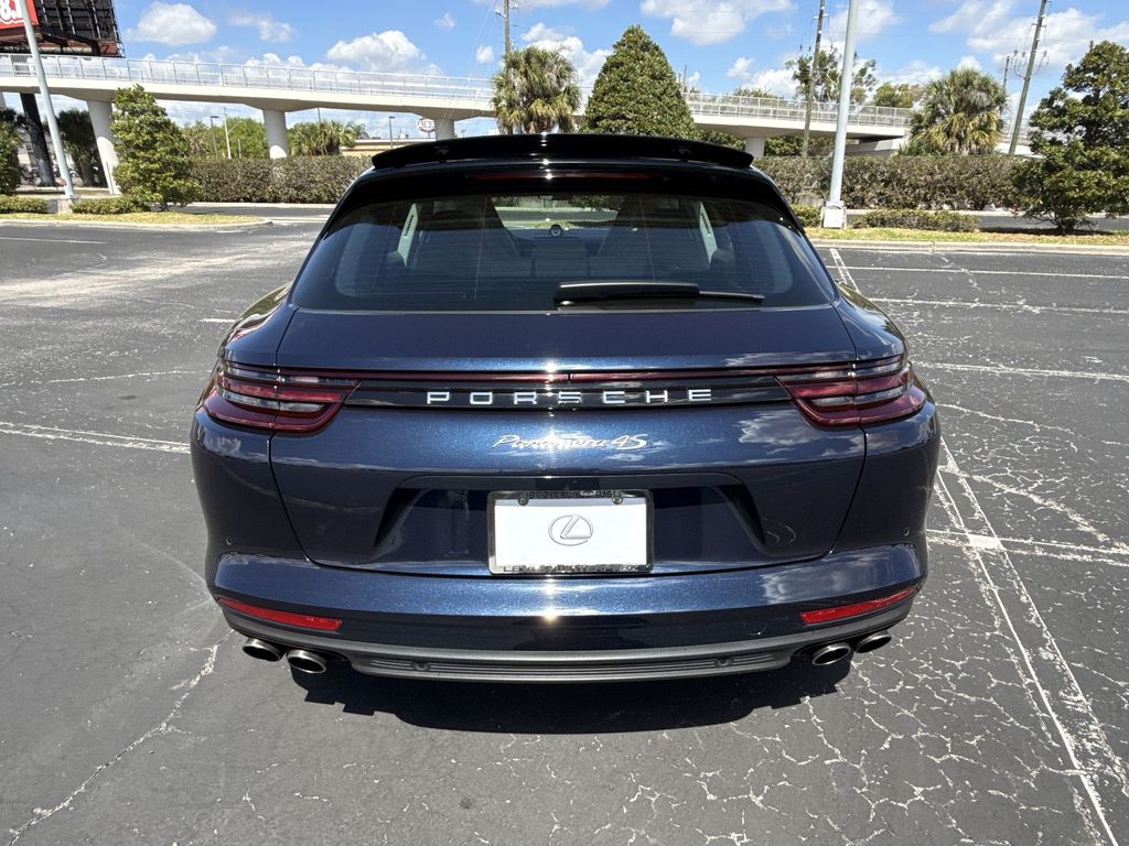 Thumbnail: 2018 Porsche Panamera - 22