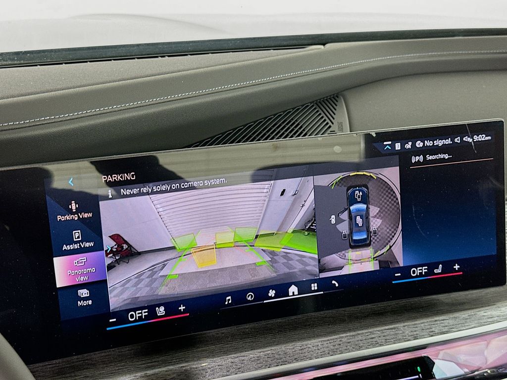 Thumbnail: 2025 BMW 7 Series - 13