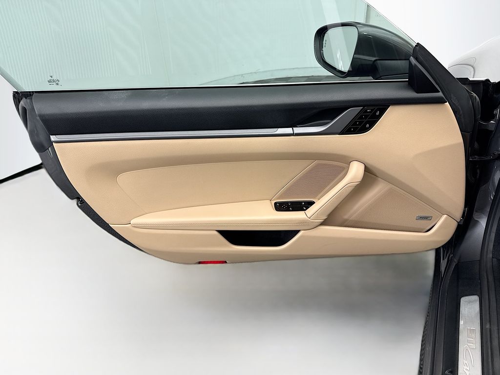 Thumbnail: 2021 Porsche 911 - 22