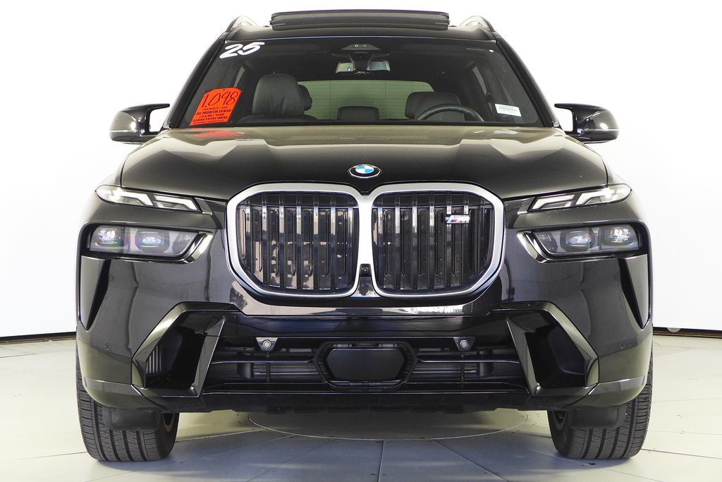 Thumbnail: 2025 BMW X7 - 3