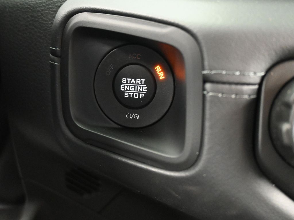 New 2026 Bright White Clearcoat Jeep Rubicon image 26