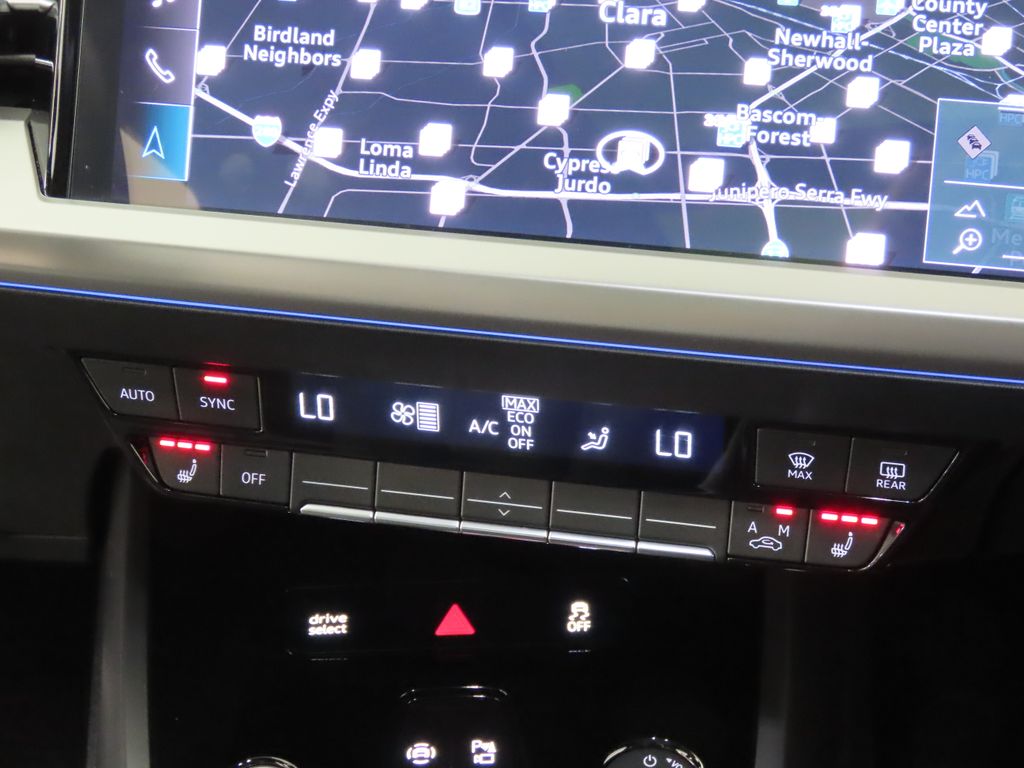 Thumbnail: 2023 Audi Q4 e-tron - 20