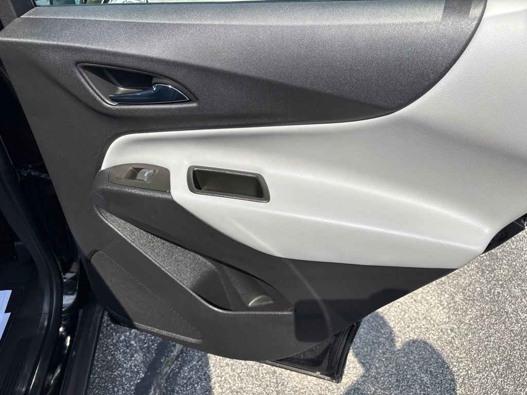 Used 2023 Chevrolet Equinox SUV