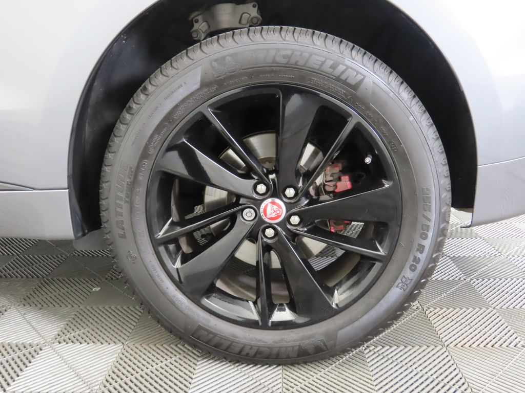 Thumbnail: 2021 Jaguar F-Pace - 29