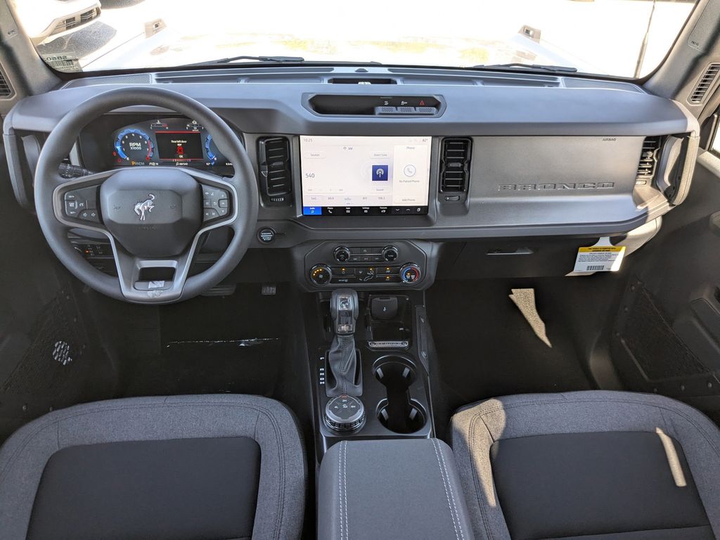 2025 Ford Bronco 
