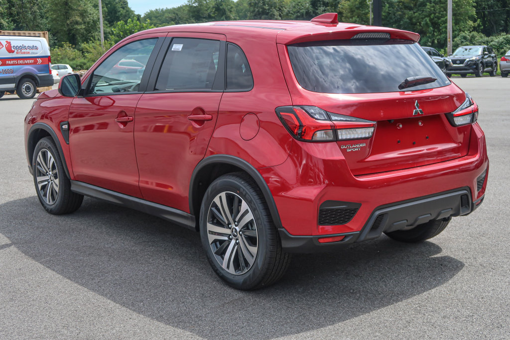 2027 Mitsubishi Outlander Sport ES