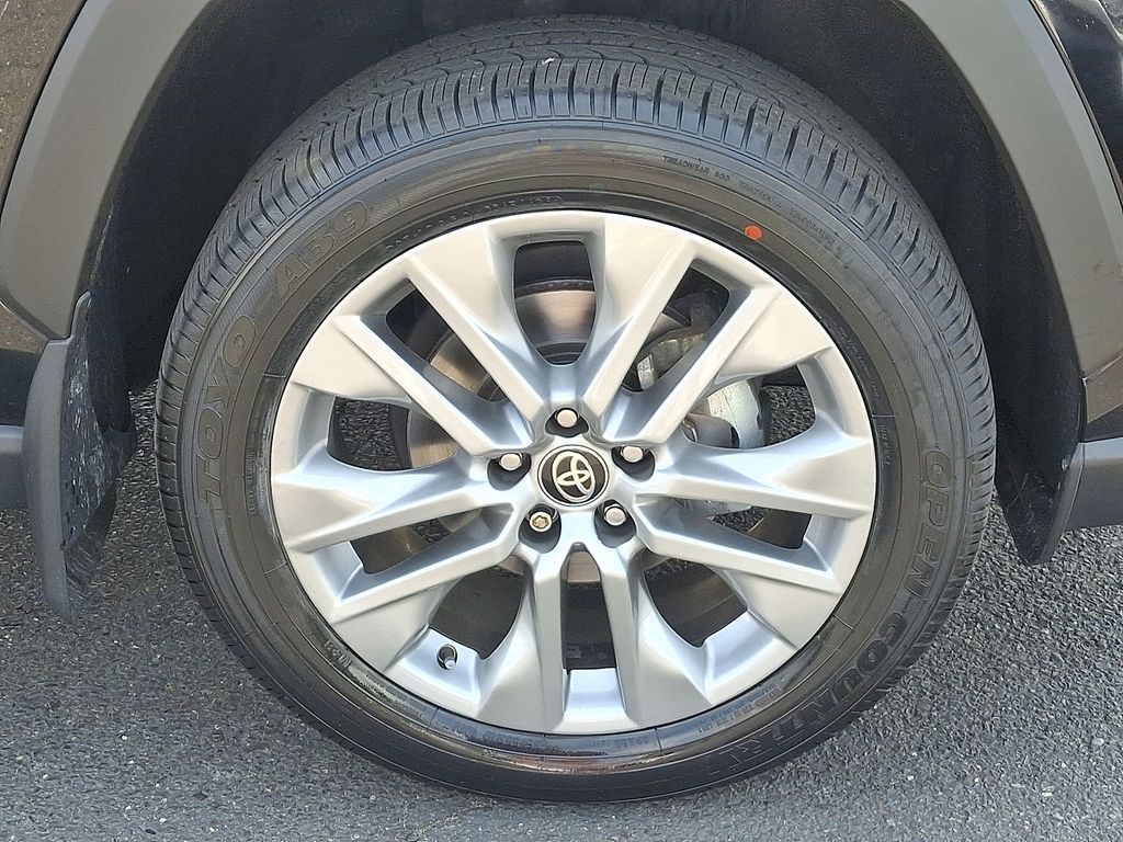 Thumbnail: 2024 Toyota RAV4 - 8