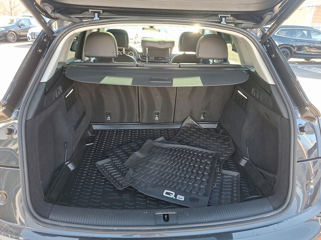 Thumbnail: 2023 Audi Q5 - 29