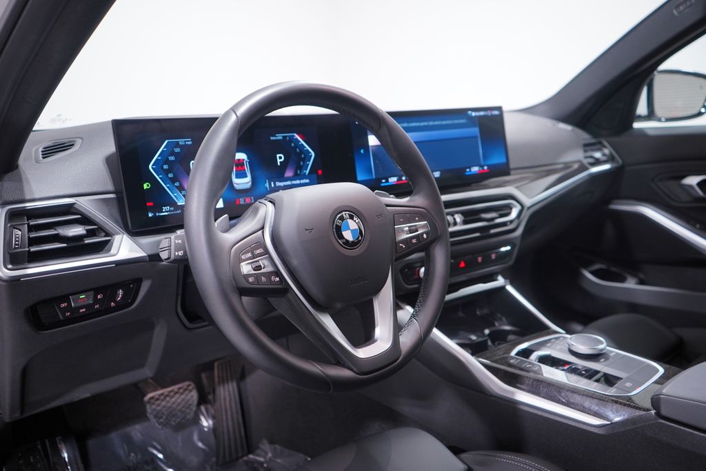 Thumbnail: 2023 BMW 3 Series - 6