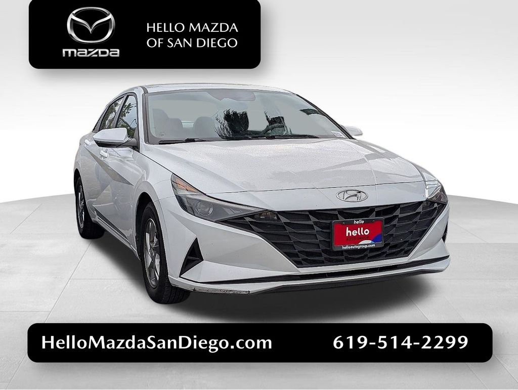2021 Hyundai Elantra SE FWD