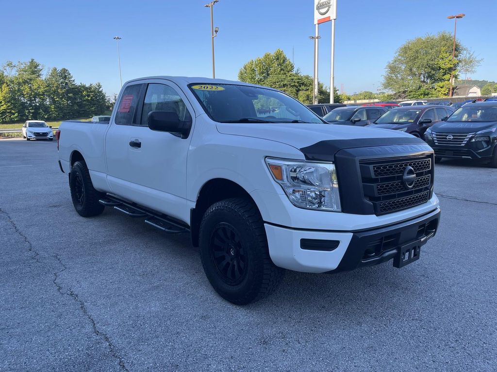 Glacier White 2022 Nissan Titan Pickup Truck Four-Wheel Drive 9-Speed Automatic