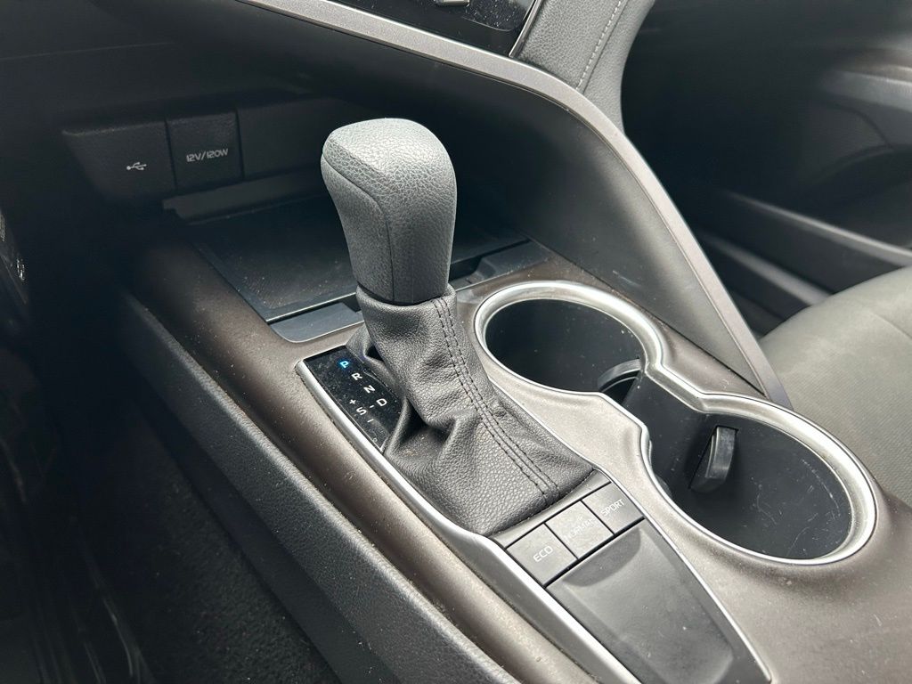 Thumbnail: 2023 Toyota Camry - 27