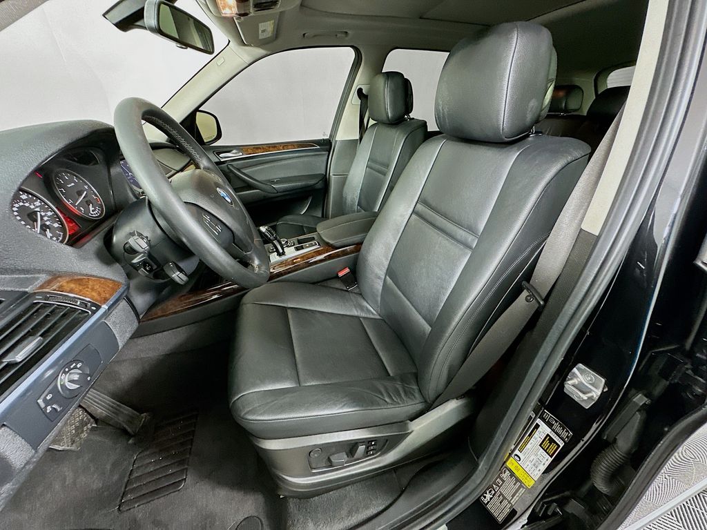 Thumbnail: 2012 BMW X5 - 20