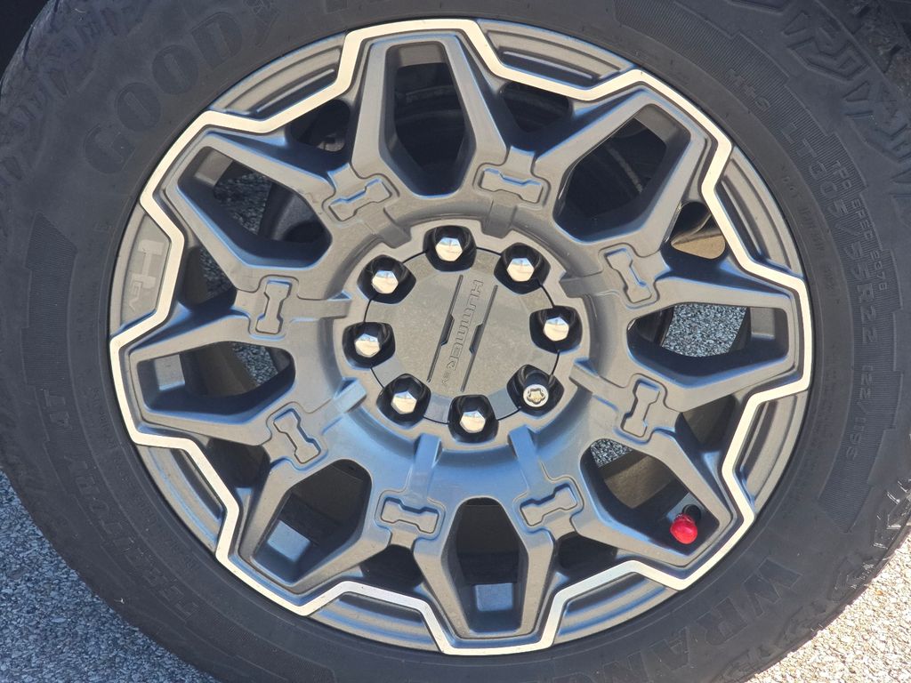 Used 2024 White GMC 3X image 9