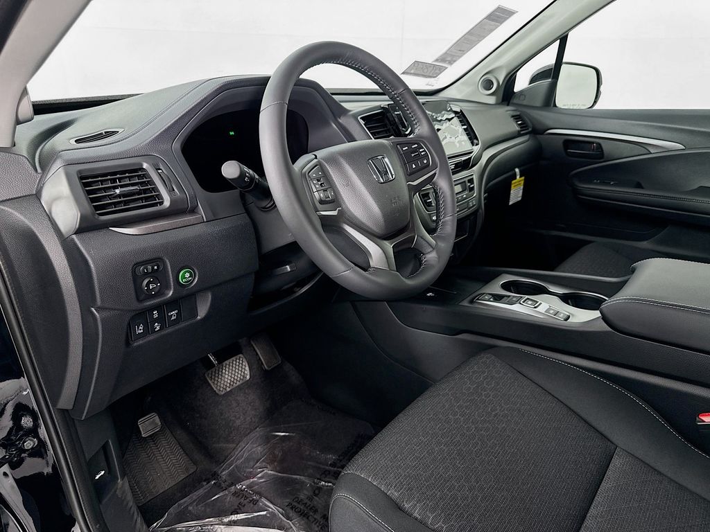 2025 Honda Ridgeline Sport photo