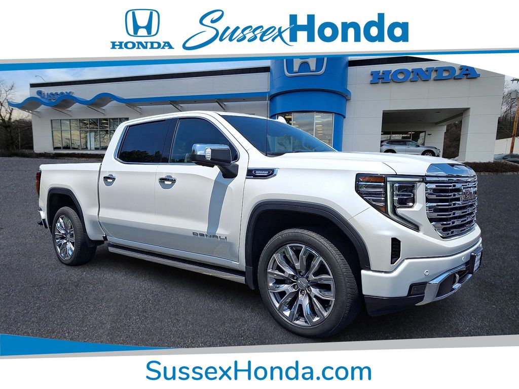 2023 GMC Sierra 1500 Denali Crew Cab 4WD
