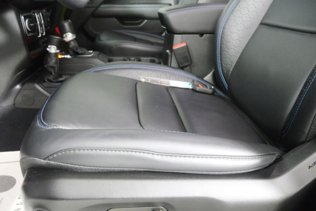 Thumbnail: 2024 Jeep Wrangler - 9