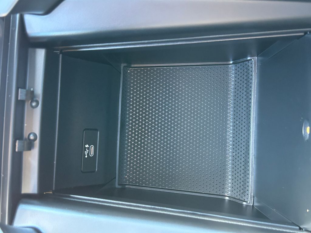 Thumbnail: 2023 BMW X5 - 28