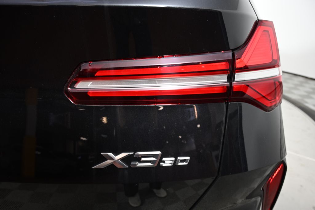 Thumbnail: 2025 BMW X3 - 11