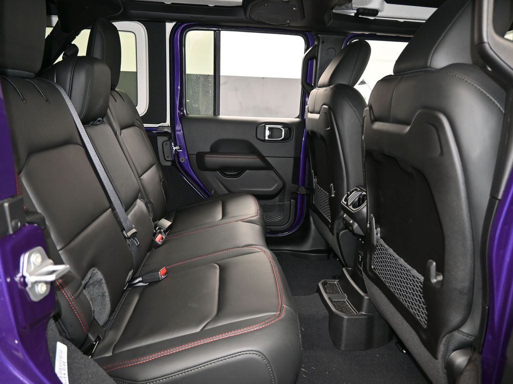 New 2026 reign Jeep Rubicon X image 40