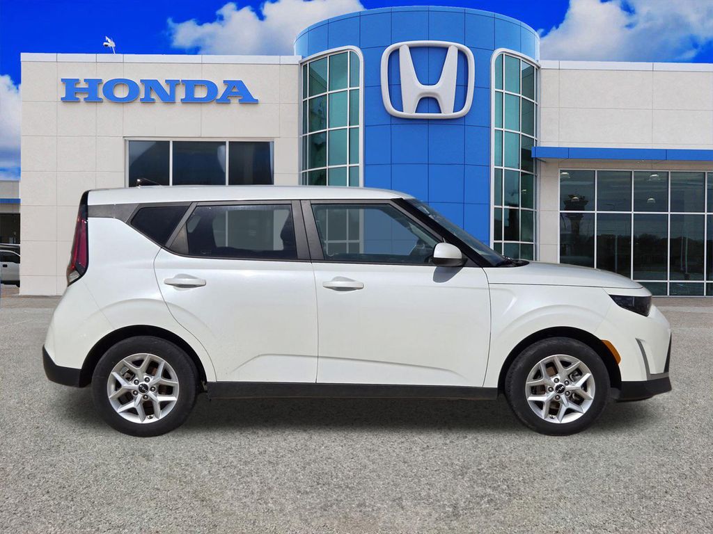 Used 2024 Kia Soul LX with VIN KNDJ23AUXR7239657 for sale in Weatherford, TX