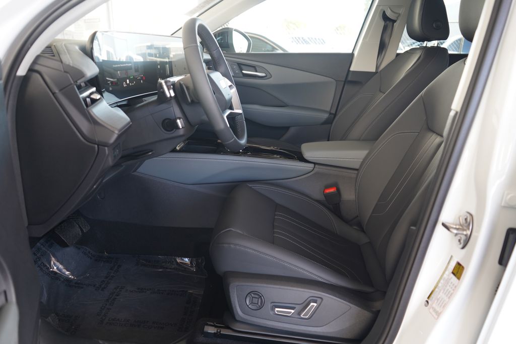 Thumbnail: 2026 Audi Q3 - 6