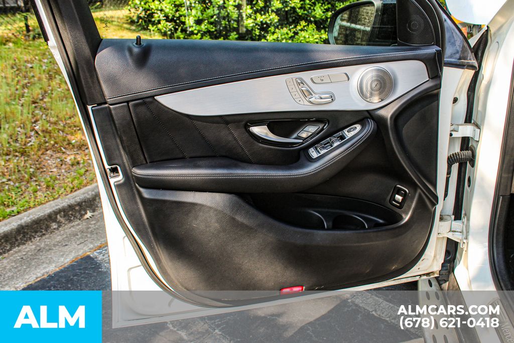 Used 2021 White Mercedes-Benz GLC 300 Coupe image 37