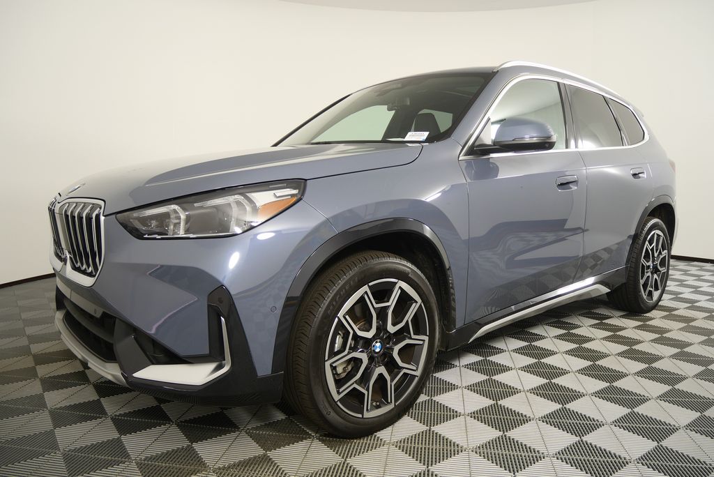 Thumbnail: 2025 BMW X1 - 8
